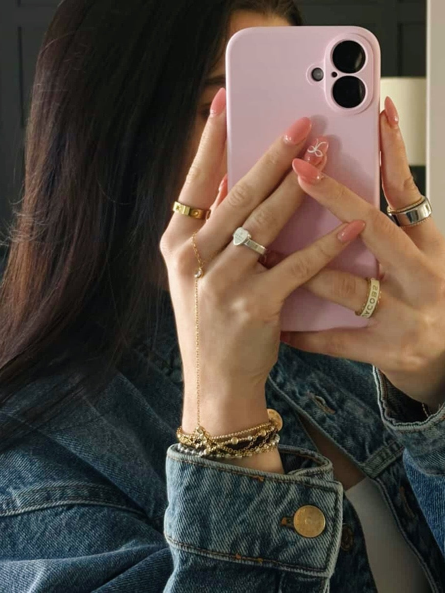 Lucy Handchain